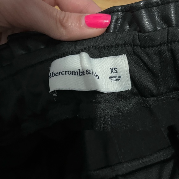 Abercrombie & fitch drawstring leather pants - Picture 3 of 3